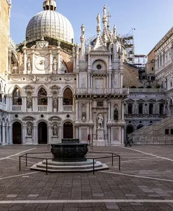 Piazza Vecchia Palazzo Ducale
